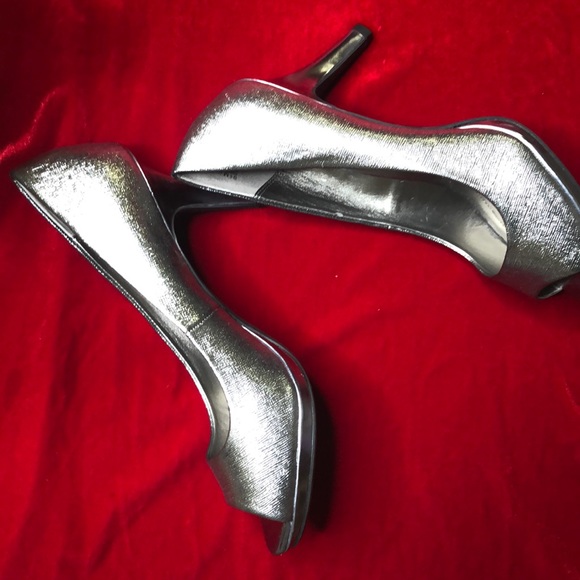 Bandolino Shoes - Shiny Silver Heels - Bandolino